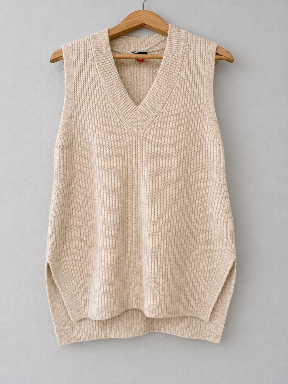 Vince Camuto Sweater Vest XS Cream Ribbed Knit Oversized V Neck High Low